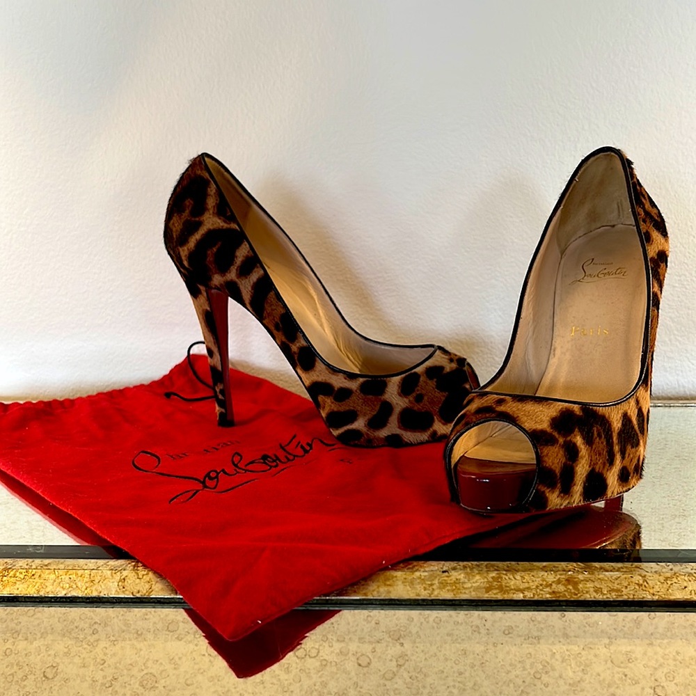 CHRISTIAN LOUBOUTIN PEEP TOE VERY PRIVE CHEETAH PRINT PONY HAIR 120